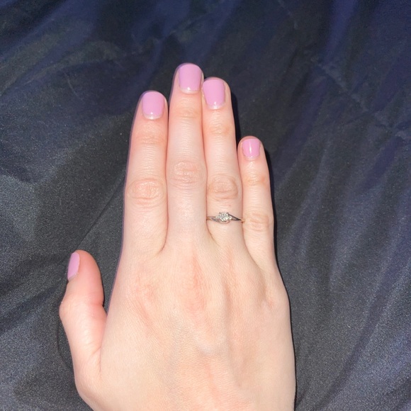 Diamond ring - Picture 4 of 5